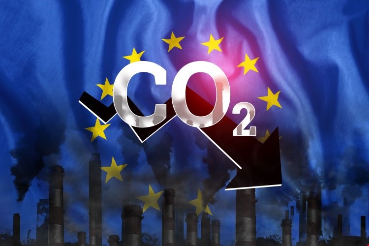 AB Karbon Vergileri İçin Raporlama Kurallarını Açıkladı  Avrupa Komisyonu Sınırda Karbon Düzenleme Mekanizması (SKDM) kapsamında yapılması zorunlu ola